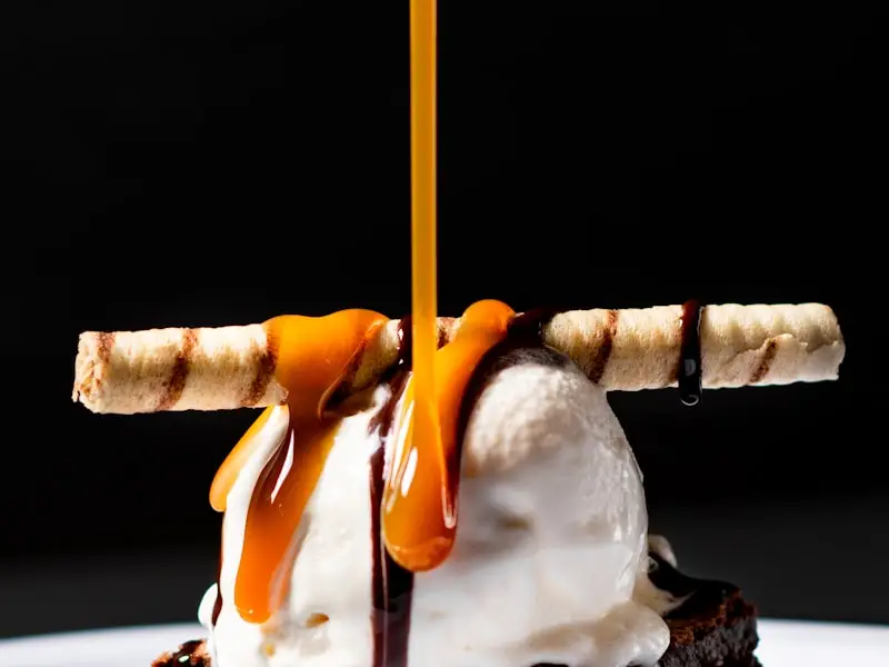 Delicious cantonese mango pomelo